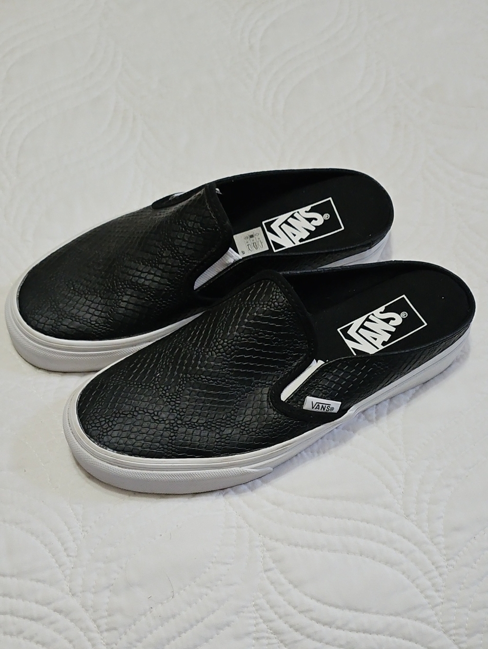 Vans Black Textured Slip-On Mule with White Sole Men's Sz 5.5 Women's Sz 7